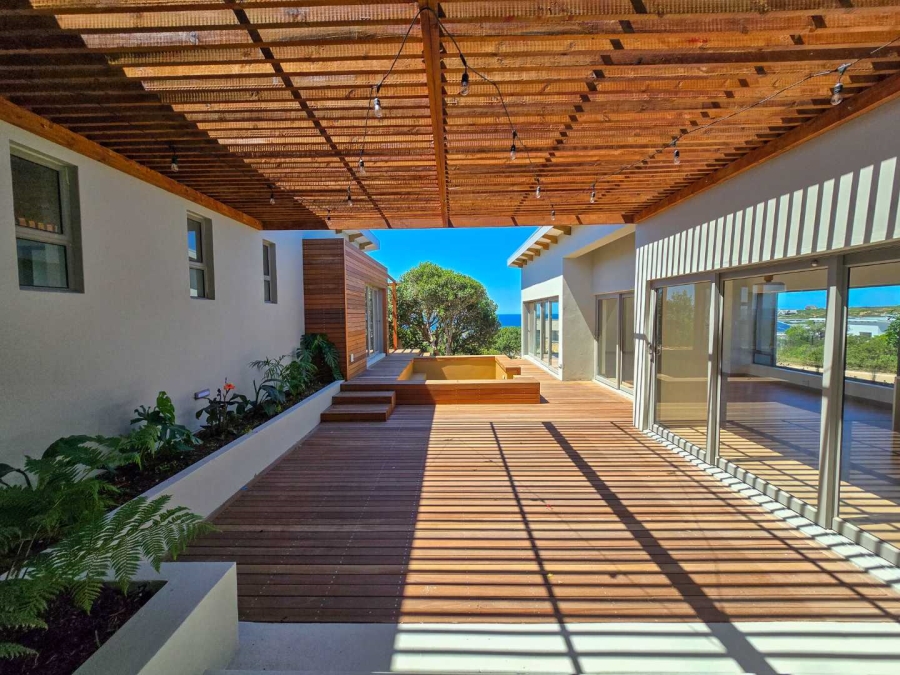 3 Bedroom Property for Sale in Stilbaai Wes Western Cape